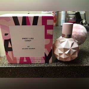 Ariana Grande Perfume